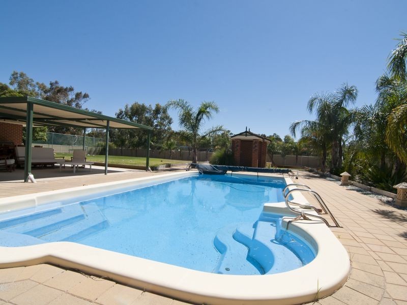 110 Mills Road, Martin WA 6110