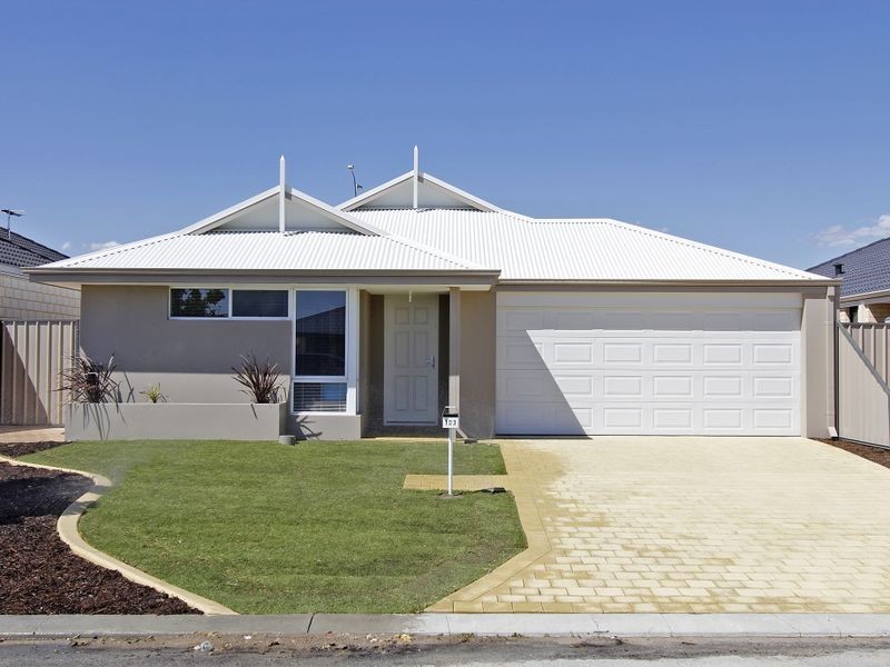 123 Canna Drive, Canning Vale WA 6155
