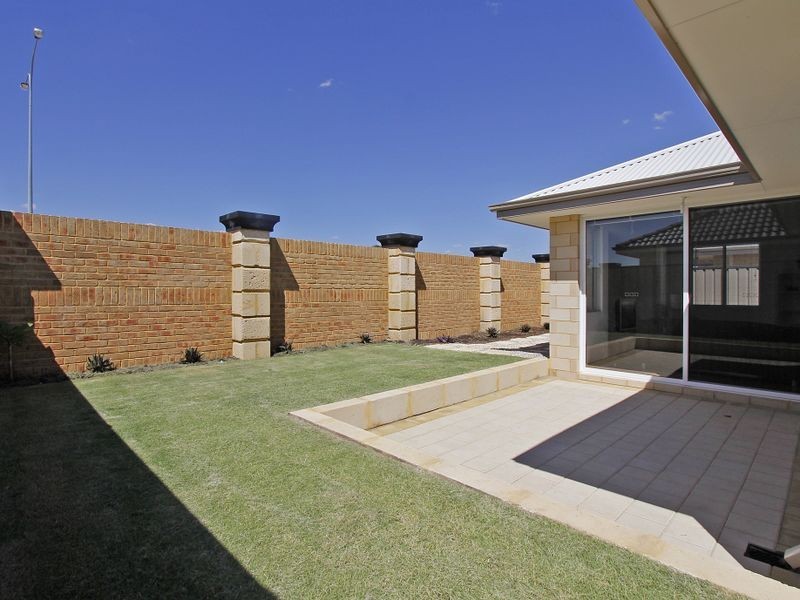 123 Canna Drive, Canning Vale WA 6155