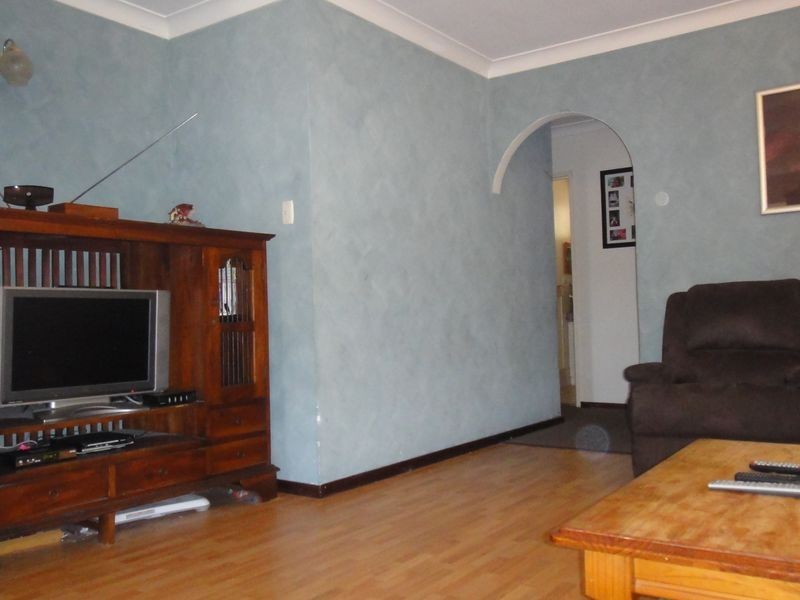 29 Elvington Way, Thornlie WA 6108