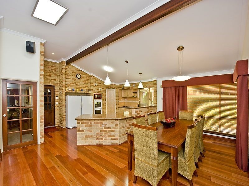 17 Eucalyptus Boulevard, Canning Vale WA 6155