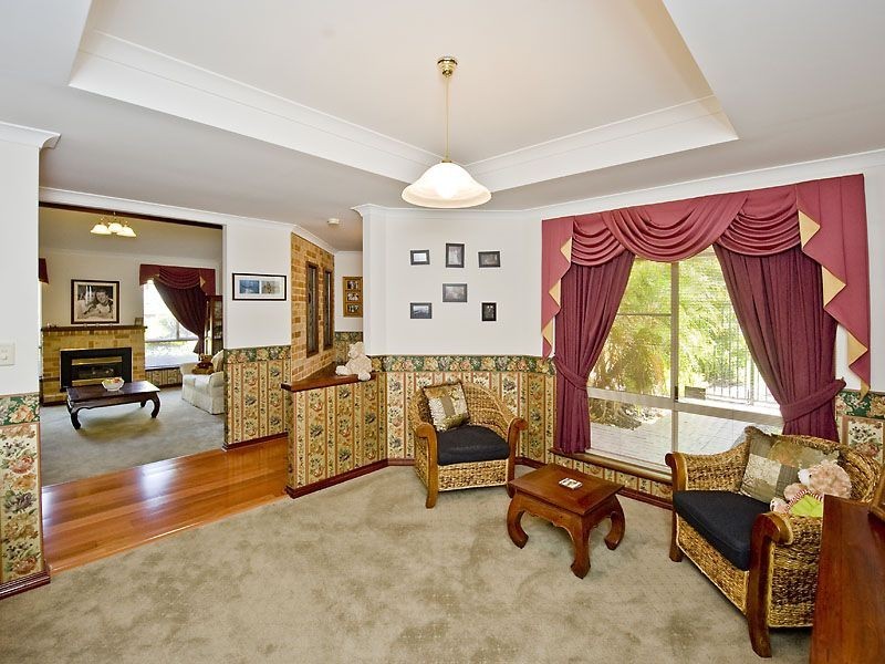 17 Eucalyptus Boulevard, Canning Vale WA 6155
