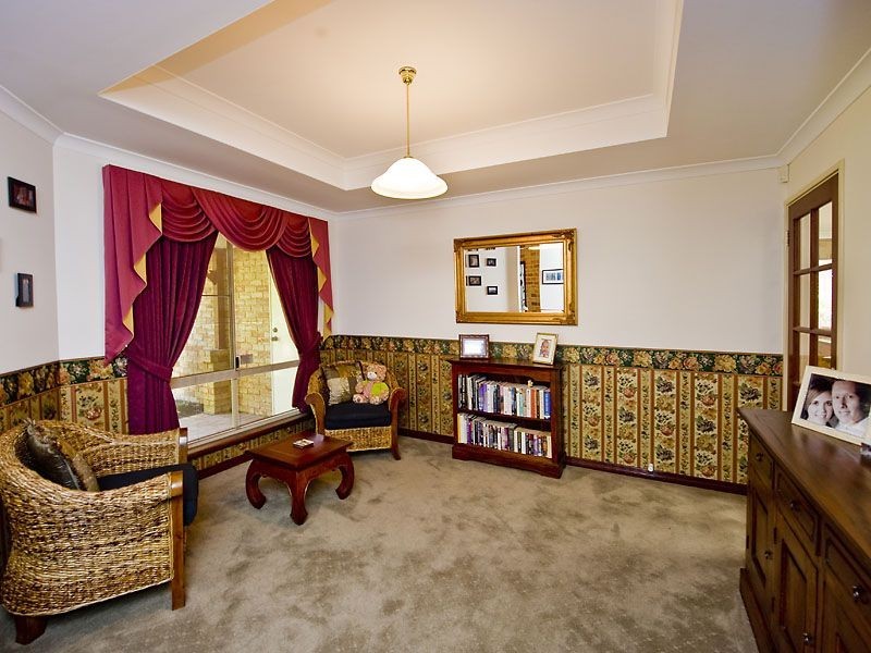 17 Eucalyptus Boulevard, Canning Vale WA 6155