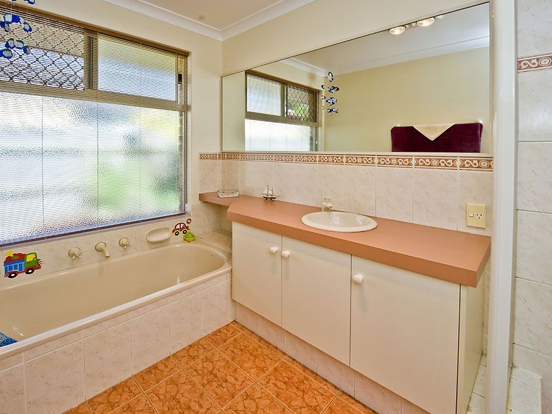 17 Eucalyptus Boulevard, Canning Vale WA 6155
