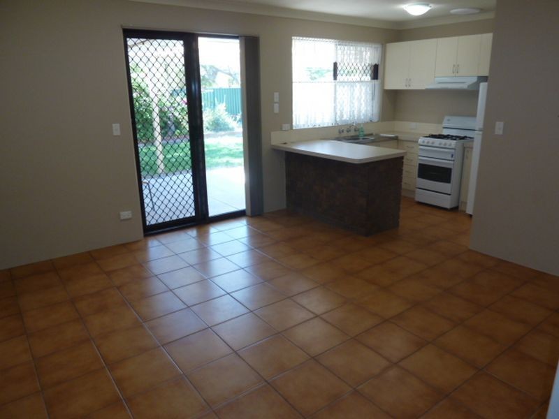 15 Fysh Place, Huntingdale WA 6110