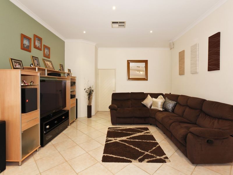 23 Solanum Gardens, Canning Vale WA 6155