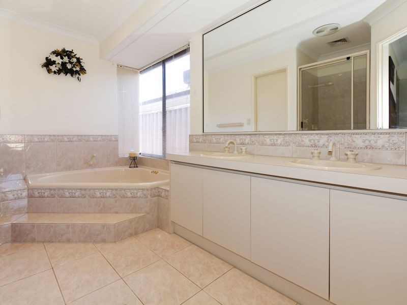 23 Solanum Gardens, Canning Vale WA 6155