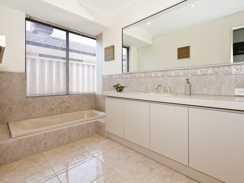 23 Solanum Gardens, Canning Vale WA 6155