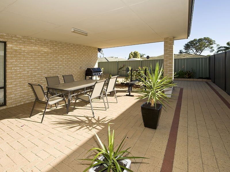 22 Tarradee Circuit, Thornlie WA 6108