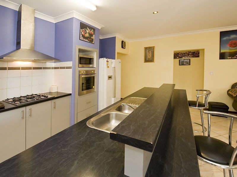 22 Tarradee Circuit, Thornlie WA 6108