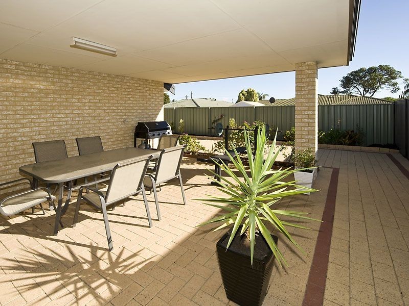 22 Tarradee Circuit, Thornlie WA 6108