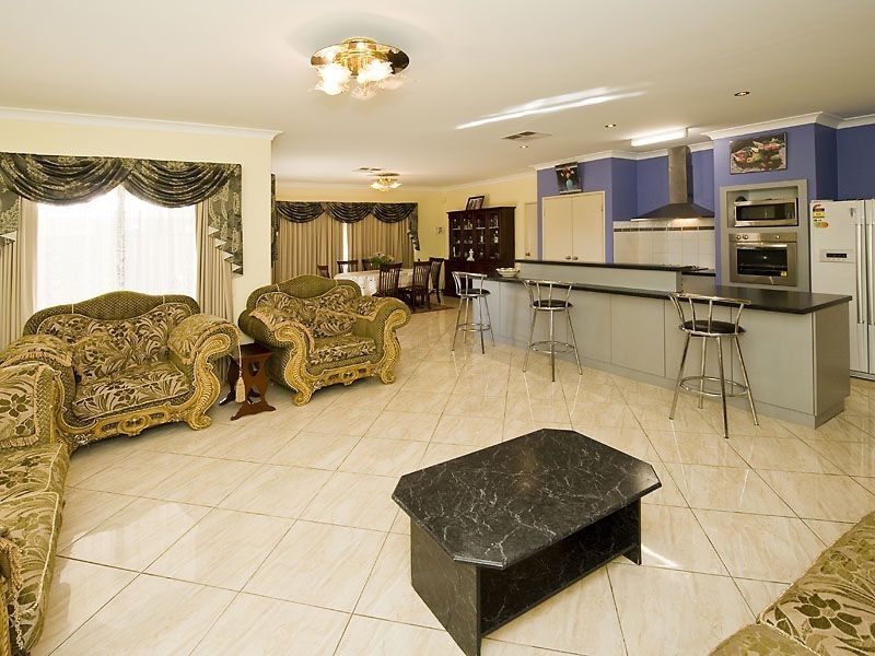 22 Tarradee Circuit, Thornlie WA 6108