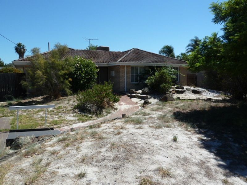 6 Oak Tree Court, Langford WA 6147