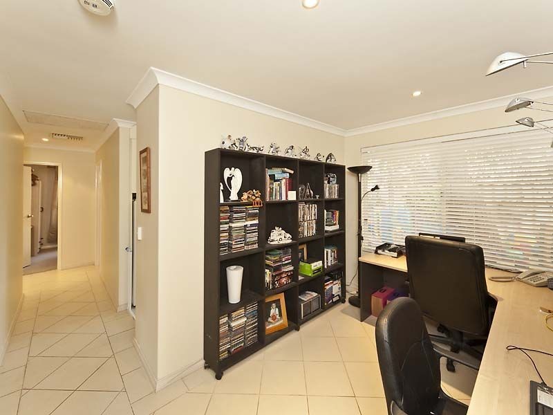 60 Nyandi Court, Thornlie WA 6108