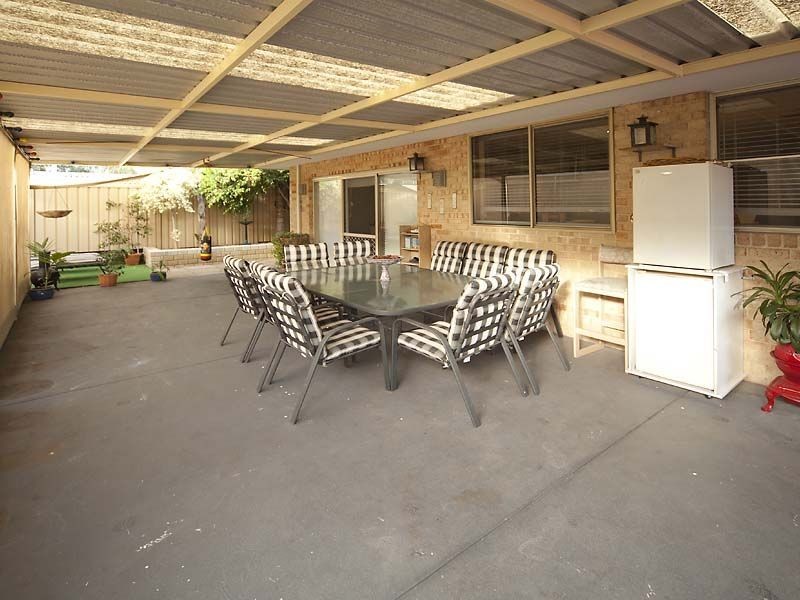 60 Nyandi Court, Thornlie WA 6108