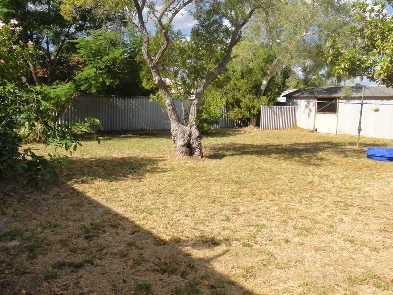 14 Mereworth Road, Thornlie WA 6108