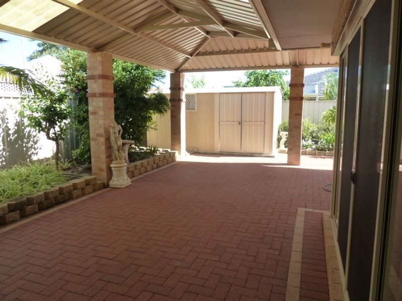 1 Buscot Close, Canning Vale WA 6155