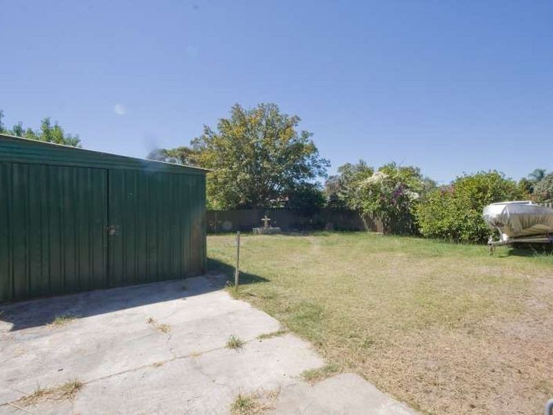 9 Oakajee Court, Gosnells WA 6110