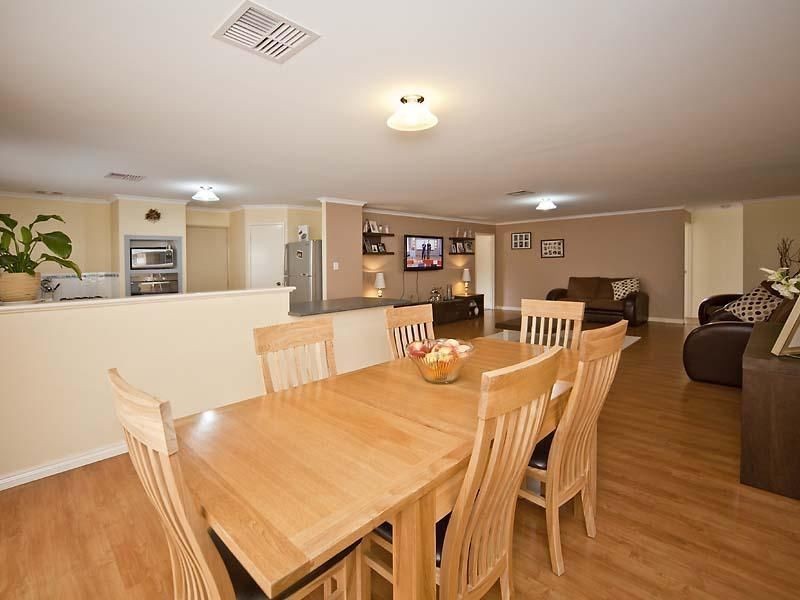 2 Gullima Court, Huntingdale WA 6110