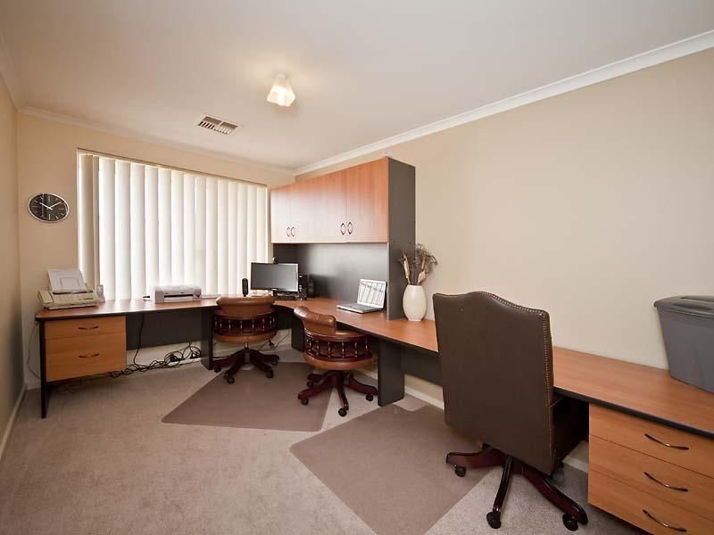 2 Gullima Court, Huntingdale WA 6110