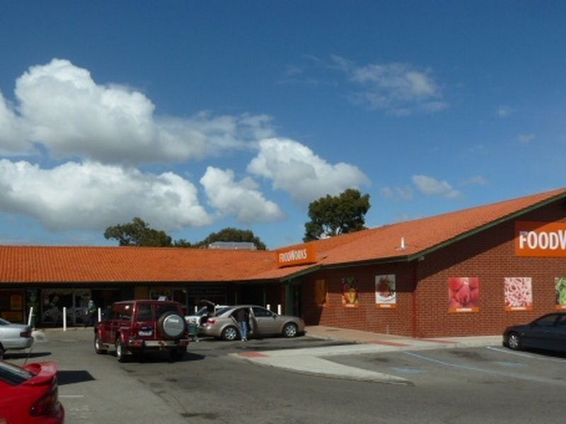 7 Gilchrist Road, Kenwick WA 6107