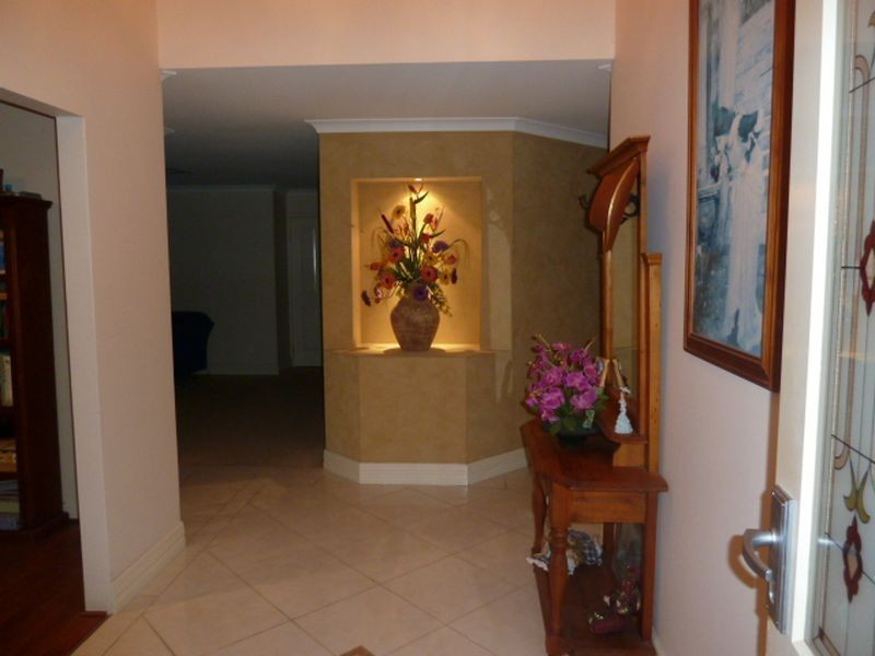 11 Haddon Way, Canning Vale WA 6155