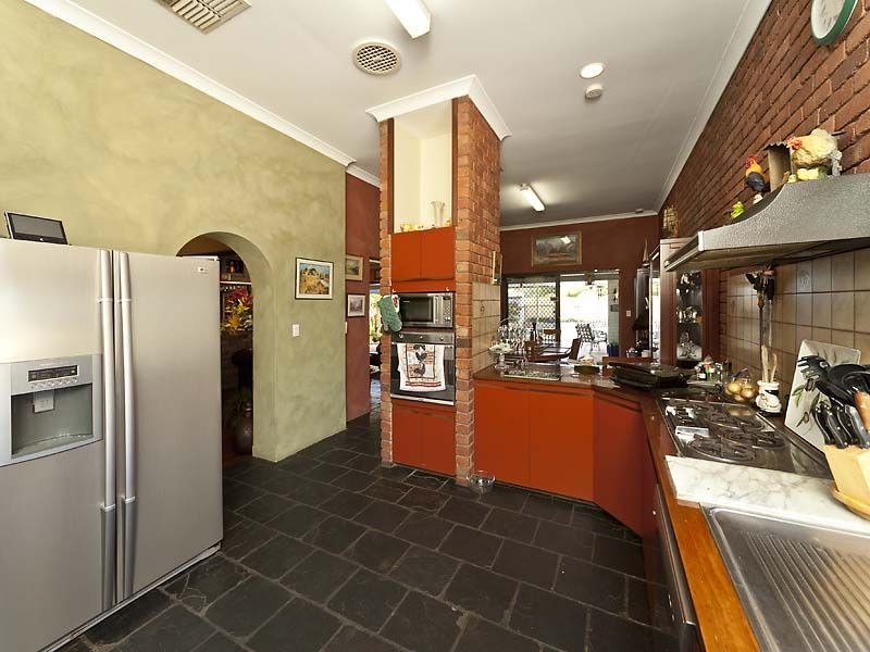 6 Helm Street, Maddington WA 6109