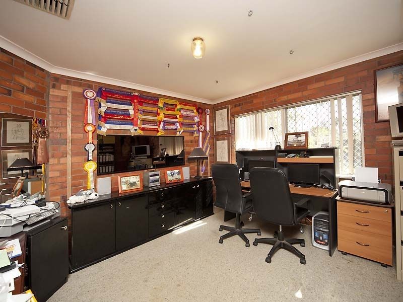 6 Helm Street, Maddington WA 6109
