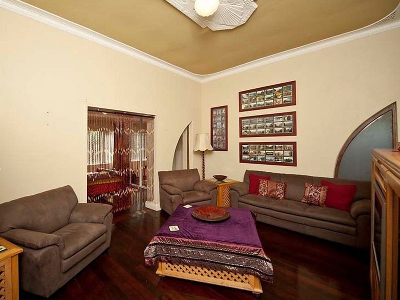 6 Helm Street, Maddington WA 6109
