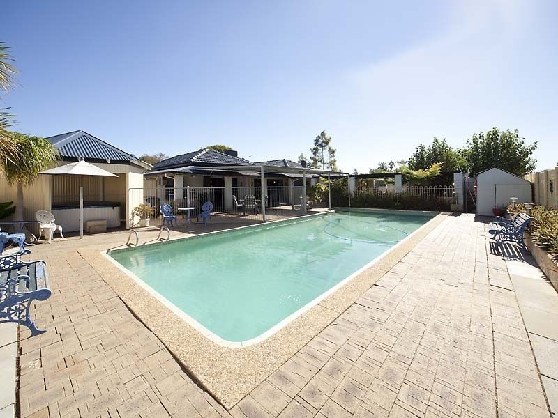 6 Helm Street, Maddington WA 6109