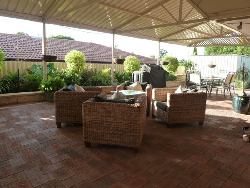 5 Newsam Close, Parkwood WA 6147