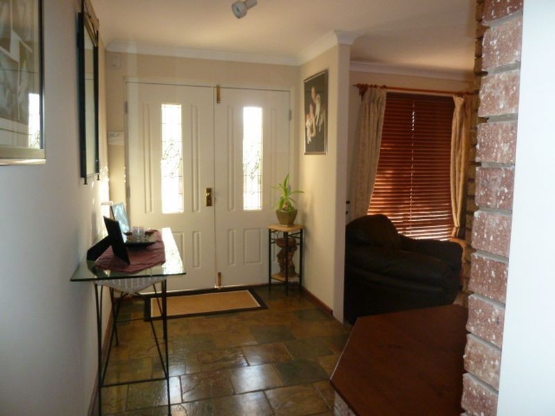 5 Newsam Close, Parkwood WA 6147