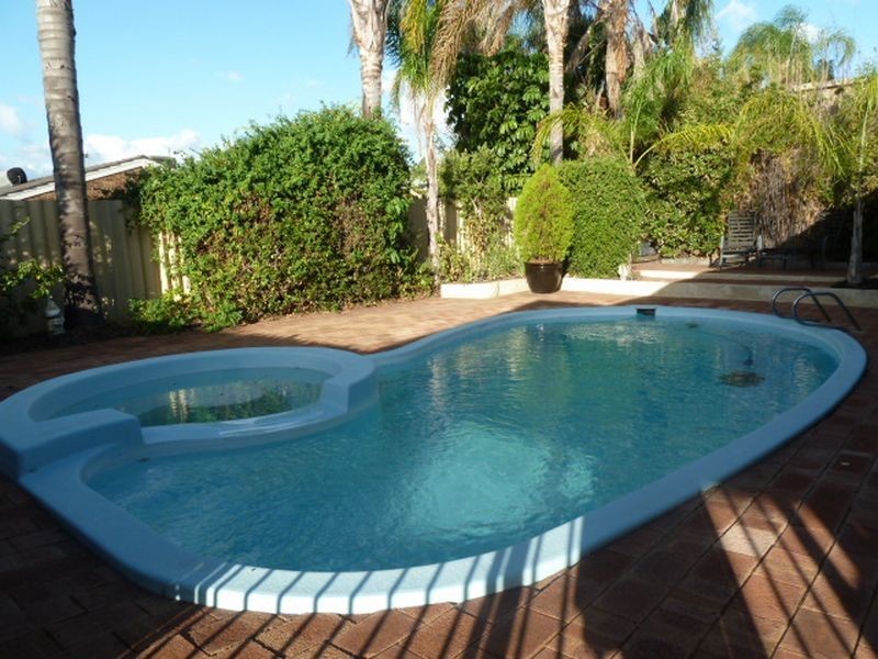 5 Newsam Close, Parkwood WA 6147