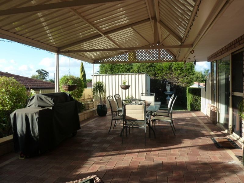 5 Newsam Close, Parkwood WA 6147