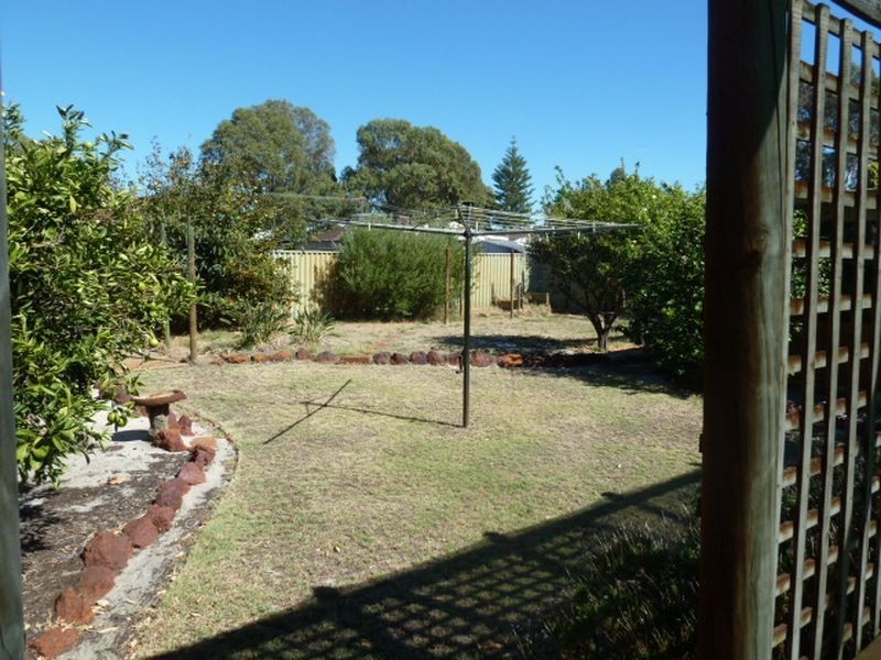 11 Griffith Way, Thornlie WA 6108