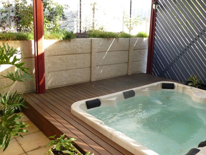 12 Woodspring Trail, Canning Vale WA 6155