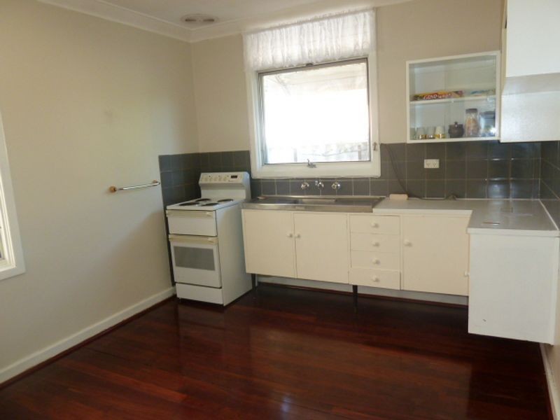 12 Earls Court, Thornlie WA 6108