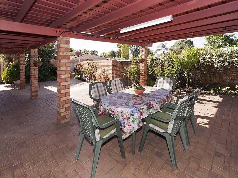 5 Castle Court, Thornlie WA 6108