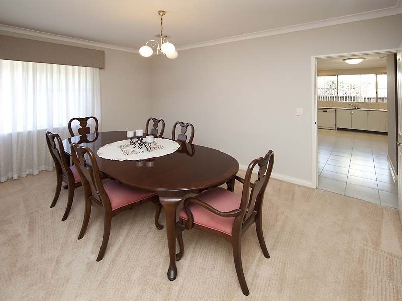 7 Expedition Drive, Thornlie WA 6108