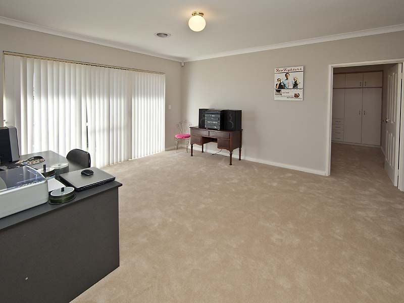 7 Expedition Drive, Thornlie WA 6108