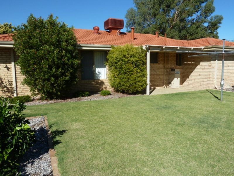 64 Swingler Way, Gosnells WA 6110