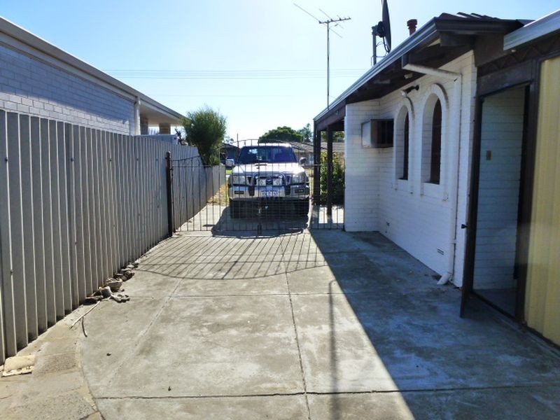 3 Iveston Road, Lynwood WA 6147