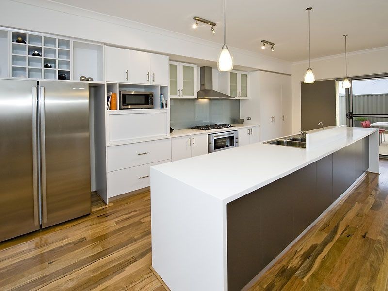 120 Columbia Parkway, Piara Waters WA 6112