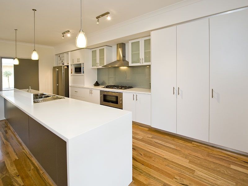 120 Columbia Parkway, Piara Waters WA 6112