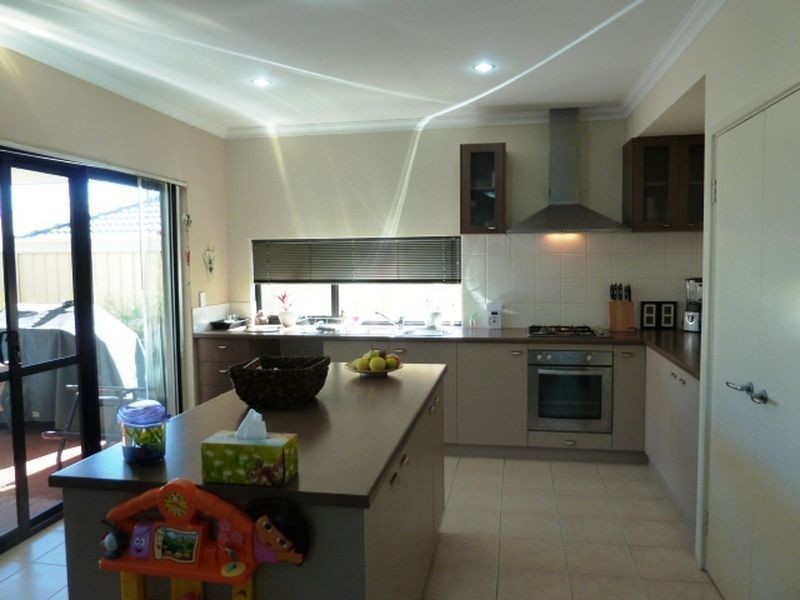 7 Platypus Parkway, Beeliar WA 6164