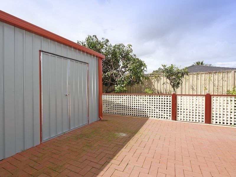 24 Crusader Drive, Thornlie WA 6108