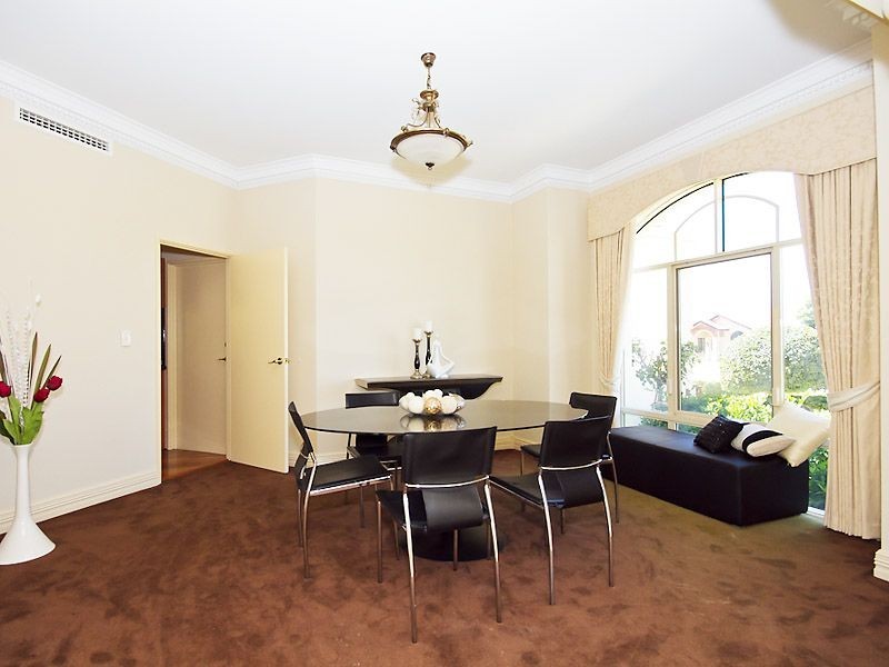 109 Southacre Drive, Canning Vale WA 6155