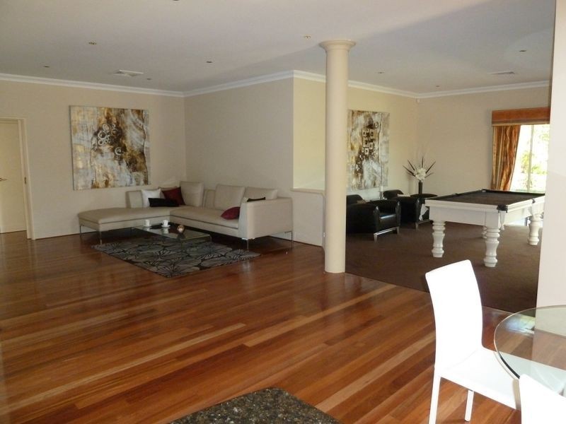 109 Southacre Drive, Canning Vale WA 6155