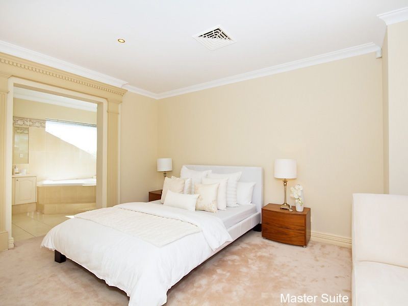 109 Southacre Drive, Canning Vale WA 6155