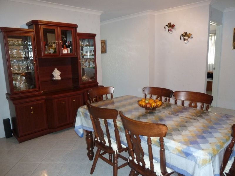 30 Blakemore Retreat, Huntingdale WA 6110